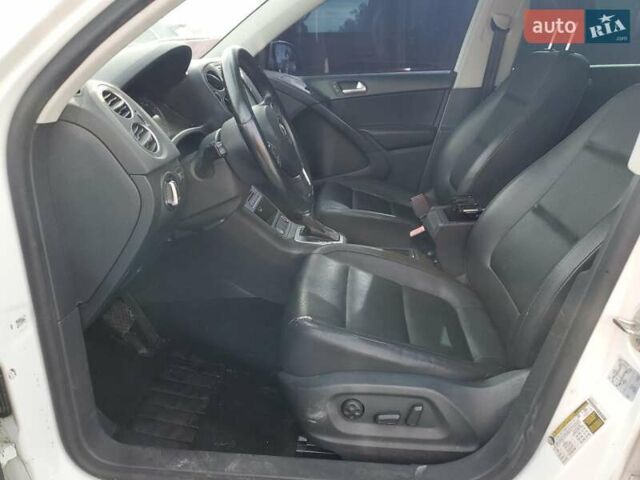 Белый Фольксваген Тигуан, объемом двигателя 1.98 л и пробегом 165 тыс. км за 8400 $, фото 7 на Automoto.ua