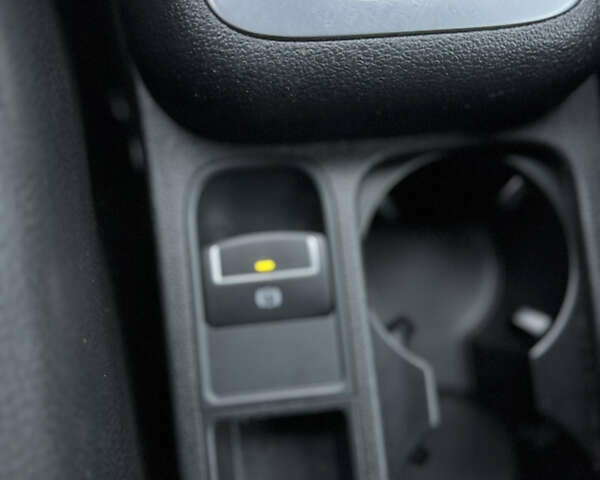 Белый Фольксваген Тигуан, объемом двигателя 1.98 л и пробегом 168 тыс. км за 12900 $, фото 39 на Automoto.ua