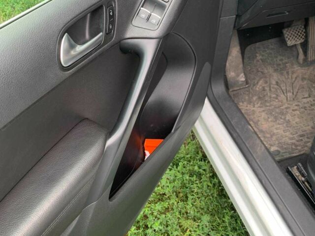 Білий Фольксваген Тігуан, об'ємом двигуна 2 л та пробігом 103 тис. км за 16500 $, фото 2 на Automoto.ua