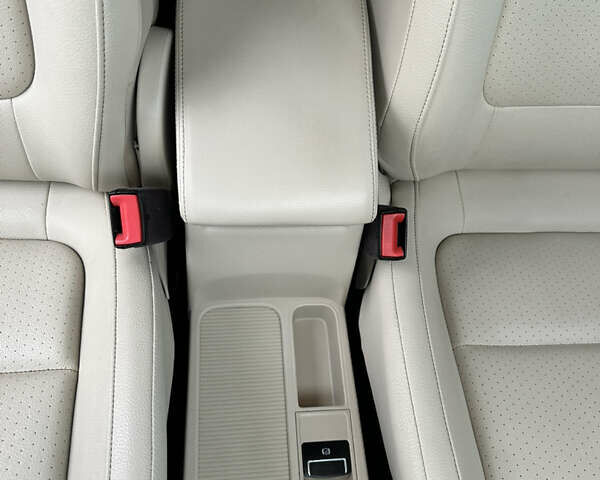 Білий Фольксваген Тігуан, об'ємом двигуна 1.98 л та пробігом 137 тис. км за 13999 $, фото 42 на Automoto.ua