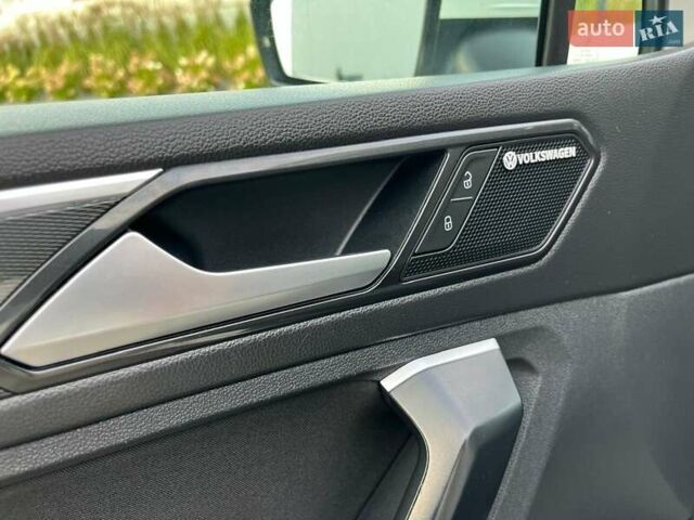 Білий Фольксваген Тігуан, об'ємом двигуна 2 л та пробігом 248 тис. км за 21500 $, фото 40 на Automoto.ua