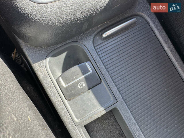 Белый Фольксваген Тигуан, объемом двигателя 1.98 л и пробегом 105 тыс. км за 14490 $, фото 24 на Automoto.ua