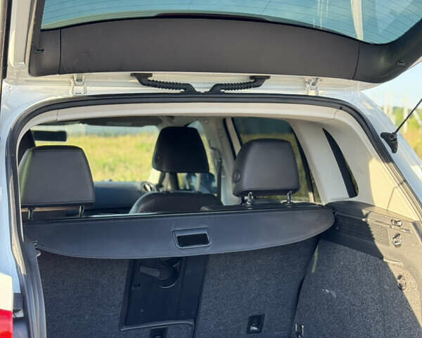 Білий Фольксваген Тігуан, об'ємом двигуна 1.98 л та пробігом 218 тис. км за 13400 $, фото 7 на Automoto.ua