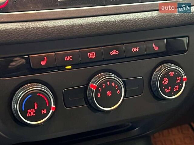 Білий Фольксваген Тігуан, об'ємом двигуна 2 л та пробігом 52 тис. км за 15700 $, фото 18 на Automoto.ua