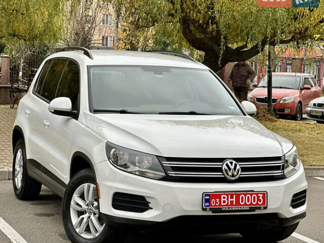Белый Фольксваген Тигуан, объемом двигателя 2 л и пробегом 228 тыс. км за 12999 $, фото 1 на Automoto.ua