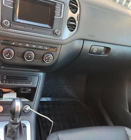 Белый Фольксваген Тигуан, объемом двигателя 1.98 л и пробегом 268 тыс. км за 13300 $, фото 25 на Automoto.ua