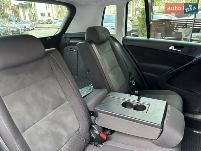 Білий Фольксваген Тігуан, об'ємом двигуна 1.4 л та пробігом 110 тис. км за 14000 $, фото 36 на Automoto.ua