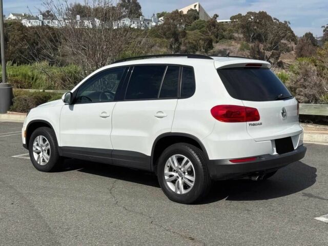 Білий Фольксваген Тігуан, об'ємом двигуна 2 л та пробігом 80 тис. км за 6000 $, фото 4 на Automoto.ua