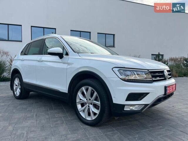 Білий Фольксваген Тігуан, об'ємом двигуна 2 л та пробігом 248 тис. км за 21500 $, фото 15 на Automoto.ua