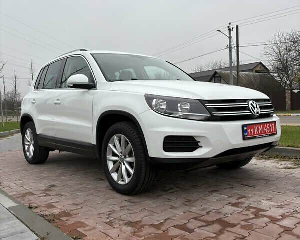 Белый Фольксваген Тигуан, объемом двигателя 2 л и пробегом 126 тыс. км за 14499 $, фото 11 на Automoto.ua