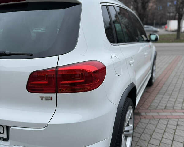 Белый Фольксваген Тигуан, объемом двигателя 1.98 л и пробегом 168 тыс. км за 12900 $, фото 10 на Automoto.ua