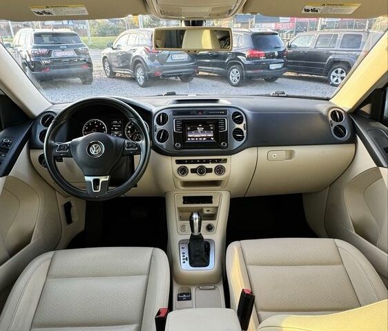 Белый Фольксваген Тигуан, объемом двигателя 2 л и пробегом 132 тыс. км за 13900 $, фото 17 на Automoto.ua