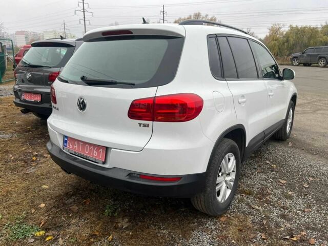 Белый Фольксваген Тигуан, объемом двигателя 2 л и пробегом 123 тыс. км за 13000 $, фото 2 на Automoto.ua
