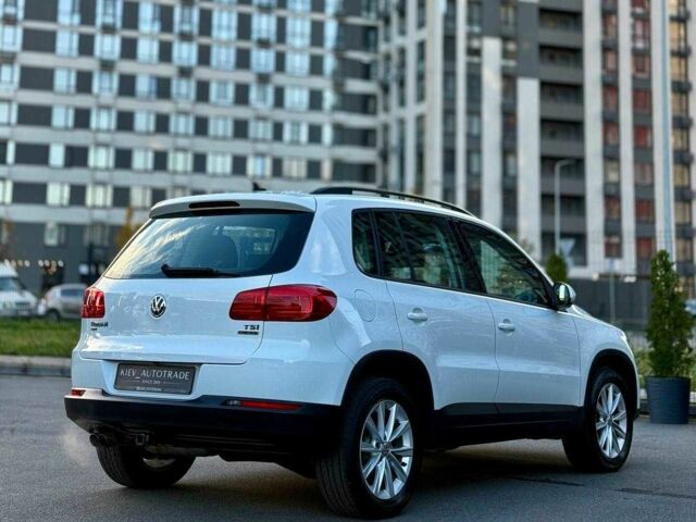 Білий Фольксваген Тігуан, об'ємом двигуна 2 л та пробігом 137 тис. км за 13800 $, фото 3 на Automoto.ua