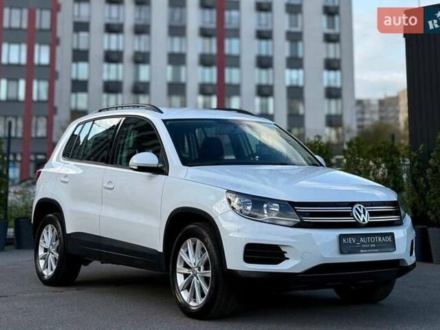 Білий Фольксваген Тігуан, об'ємом двигуна 2 л та пробігом 137 тис. км за 13800 $, фото 11 на Automoto.ua