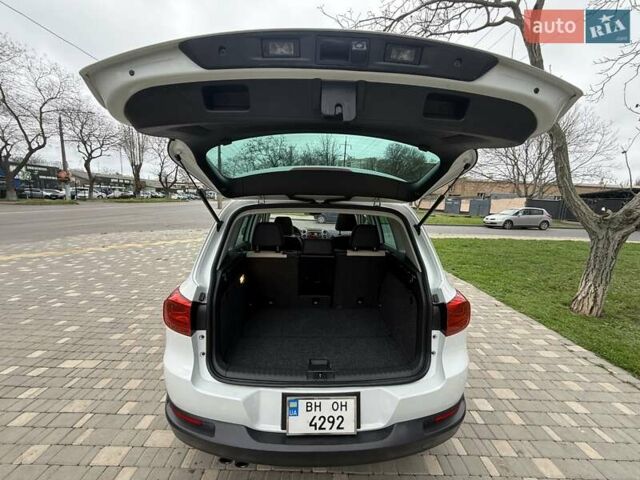 Білий Фольксваген Тігуан, об'ємом двигуна 1.98 л та пробігом 150 тис. км за 13900 $, фото 71 на Automoto.ua