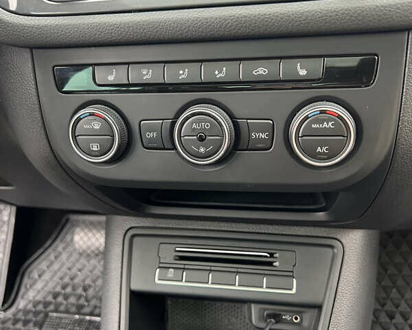 Білий Фольксваген Тігуан, об'ємом двигуна 1.98 л та пробігом 119 тис. км за 15999 $, фото 11 на Automoto.ua