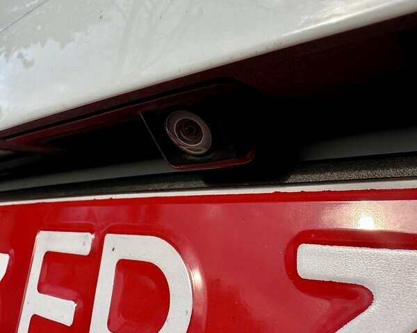 Белый Фольксваген Тигуан, объемом двигателя 2 л и пробегом 144 тыс. км за 14550 $, фото 25 на Automoto.ua