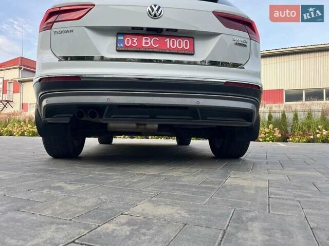 Белый Фольксваген Тигуан, объемом двигателя 2 л и пробегом 248 тыс. км за 22200 $, фото 9 на Automoto.ua