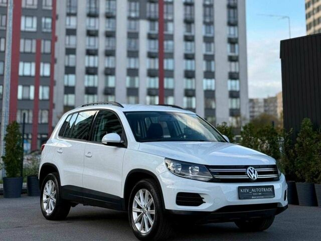Білий Фольксваген Тігуан, об'ємом двигуна 2 л та пробігом 137 тис. км за 13800 $, фото 9 на Automoto.ua