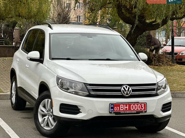 Белый Фольксваген Тигуан, объемом двигателя 2 л и пробегом 228 тыс. км за 12999 $, фото 2 на Automoto.ua