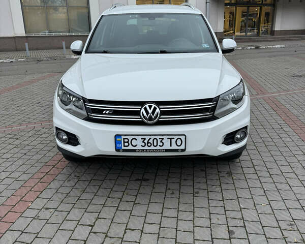 Белый Фольксваген Тигуан, объемом двигателя 1.98 л и пробегом 168 тыс. км за 12900 $, фото 1 на Automoto.ua