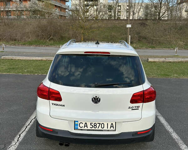 Білий Фольксваген Тігуан, об'ємом двигуна 1.98 л та пробігом 140 тис. км за 14000 $, фото 8 на Automoto.ua