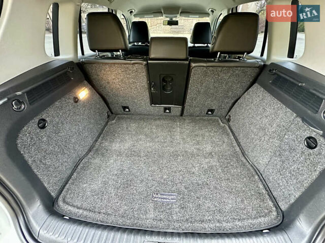 Белый Фольксваген Тигуан, объемом двигателя 2 л и пробегом 228 тыс. км за 12999 $, фото 44 на Automoto.ua
