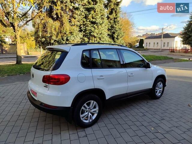 Белый Фольксваген Тигуан, объемом двигателя 2 л и пробегом 216 тыс. км за 11700 $, фото 5 на Automoto.ua