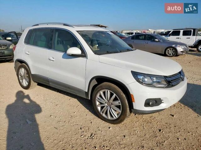 Белый Фольксваген Тигуан, объемом двигателя 1.98 л и пробегом 144 тыс. км за 1600 $, фото 3 на Automoto.ua