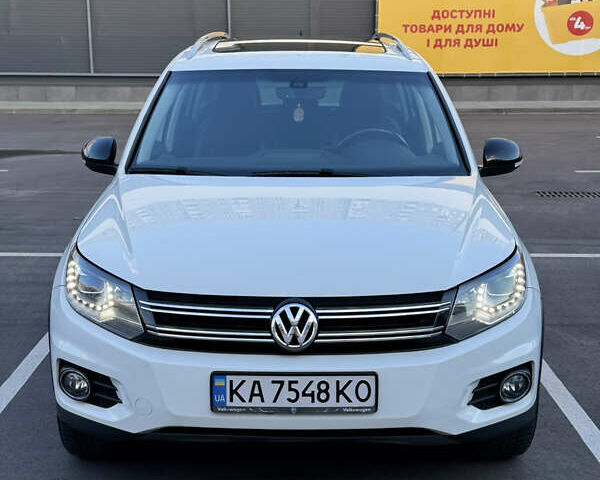 Білий Фольксваген Тігуан, об'ємом двигуна 2 л та пробігом 68 тис. км за 16500 $, фото 1 на Automoto.ua