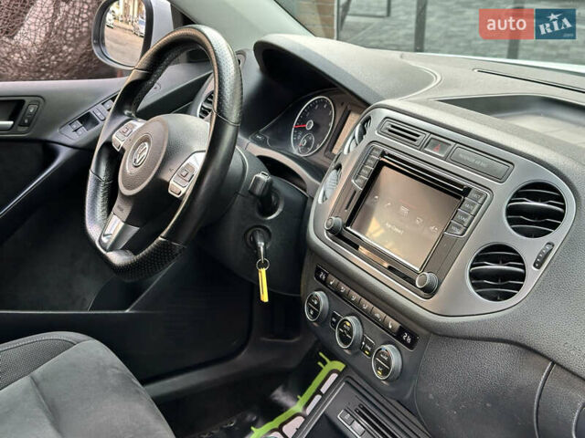 Білий Фольксваген Тігуан, об'ємом двигуна 1.4 л та пробігом 110 тис. км за 14000 $, фото 22 на Automoto.ua