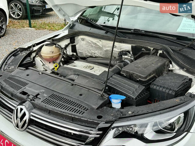 Белый Фольксваген Тигуан, объемом двигателя 2 л и пробегом 186 тыс. км за 12900 $, фото 11 на Automoto.ua