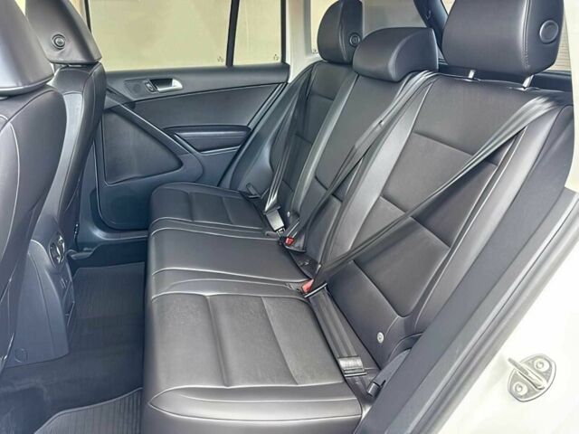 Белый Фольксваген Тигуан, объемом двигателя 2 л и пробегом 78 тыс. км за 8500 $, фото 11 на Automoto.ua