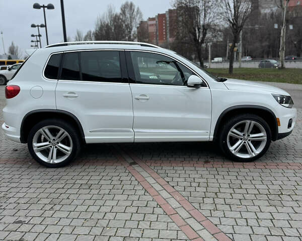 Белый Фольксваген Тигуан, объемом двигателя 1.98 л и пробегом 168 тыс. км за 12900 $, фото 8 на Automoto.ua