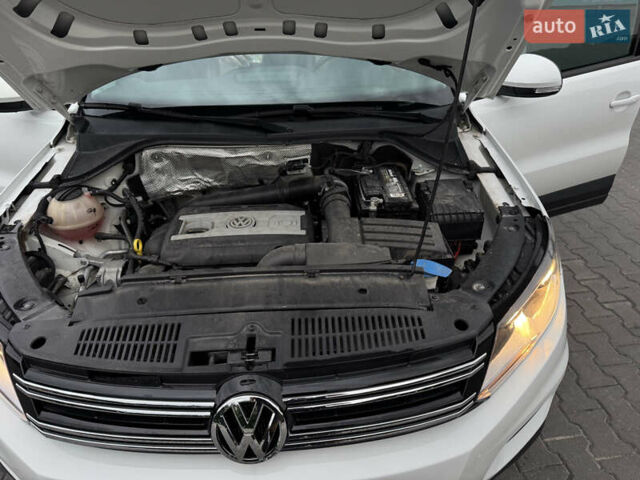Білий Фольксваген Тігуан, об'ємом двигуна 1.98 л та пробігом 90 тис. км за 16500 $, фото 26 на Automoto.ua
