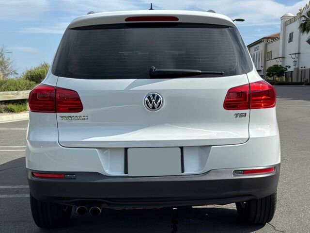 Белый Фольксваген Тигуан, объемом двигателя 2 л и пробегом 78 тыс. км за 8500 $, фото 5 на Automoto.ua