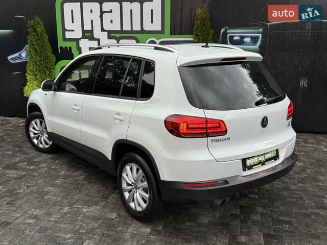Білий Фольксваген Тігуан, об'ємом двигуна 1.4 л та пробігом 110 тис. км за 14000 $, фото 54 на Automoto.ua