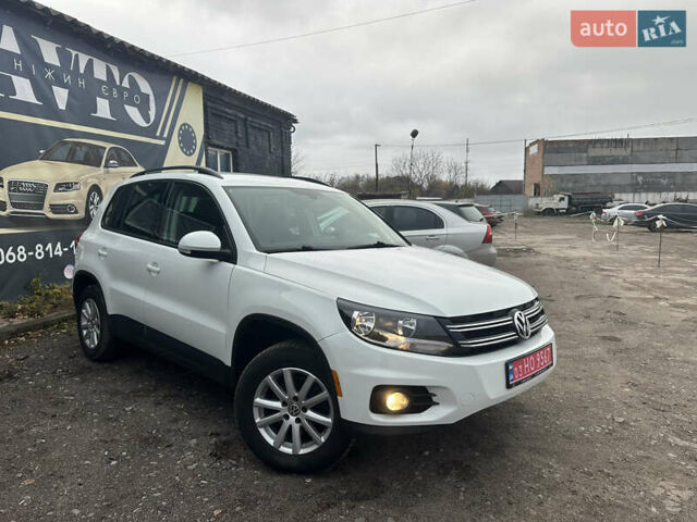 Білий Фольксваген Тігуан, об'ємом двигуна 2 л та пробігом 191 тис. км за 13500 $, фото 3 на Automoto.ua
