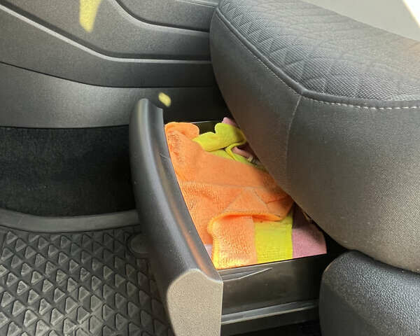 Белый Фольксваген Тигуан, объемом двигателя 1.97 л и пробегом 129 тыс. км за 26500 $, фото 19 на Automoto.ua