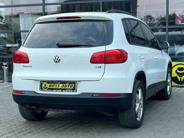 Белый Фольксваген Тигуан, объемом двигателя 2 л и пробегом 150 тыс. км за 14900 $, фото 5 на Automoto.ua