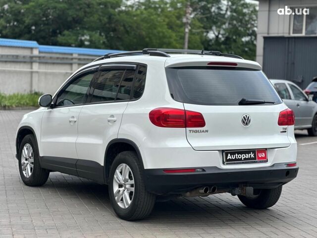 Білий Фольксваген Тігуан, об'ємом двигуна 2 л та пробігом 156 тис. км за 14990 $, фото 6 на Automoto.ua