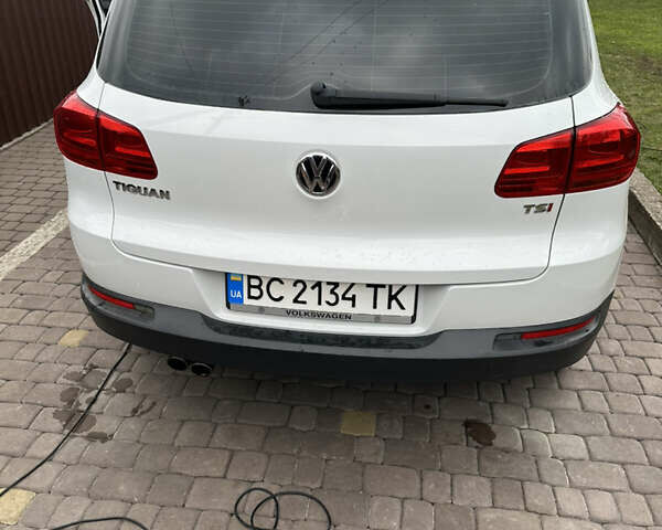 Білий Фольксваген Тігуан, об'ємом двигуна 1.98 л та пробігом 156 тис. км за 14000 $, фото 16 на Automoto.ua