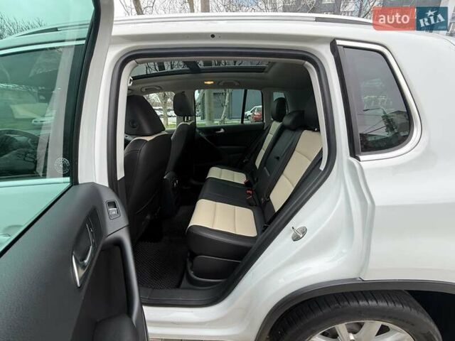 Білий Фольксваген Тігуан, об'ємом двигуна 1.98 л та пробігом 150 тис. км за 13900 $, фото 65 на Automoto.ua