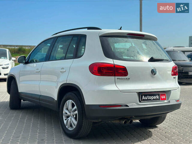 Білий Фольксваген Тігуан, об'ємом двигуна 2 л та пробігом 152 тис. км за 12300 $, фото 4 на Automoto.ua