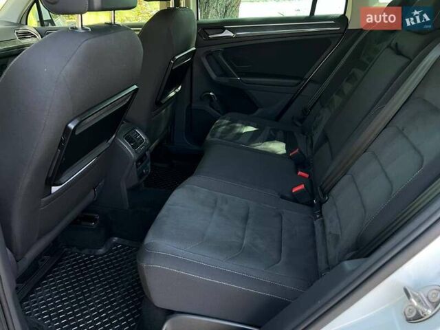 Білий Фольксваген Тігуан, об'ємом двигуна 2 л та пробігом 270 тис. км за 23000 $, фото 22 на Automoto.ua