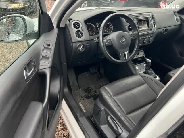 Белый Фольксваген Тигуан, объемом двигателя 0 л и пробегом 132 тыс. км за 12999 $, фото 3 на Automoto.ua