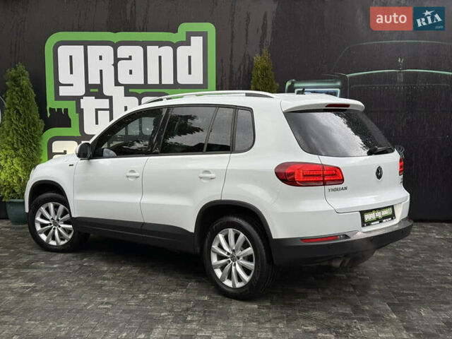 Білий Фольксваген Тігуан, об'ємом двигуна 1.4 л та пробігом 110 тис. км за 14000 $, фото 42 на Automoto.ua