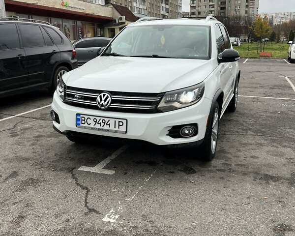 Білий Фольксваген Тігуан, об'ємом двигуна 1.98 л та пробігом 119 тис. км за 15999 $, фото 1 на Automoto.ua