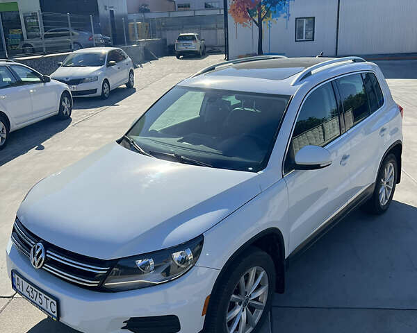 Белый Фольксваген Тигуан, объемом двигателя 1.98 л и пробегом 174 тыс. км за 13500 $, фото 2 на Automoto.ua